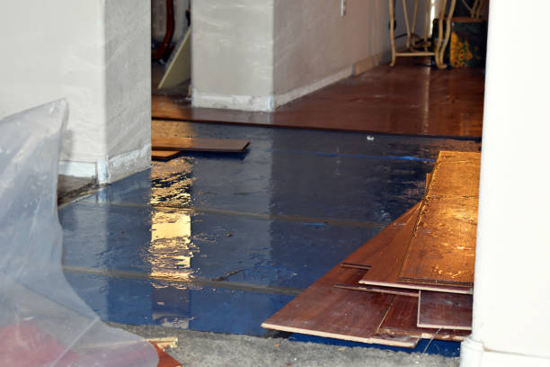 Professional Burst Pipe Cleanup technician working in Calumet, OK